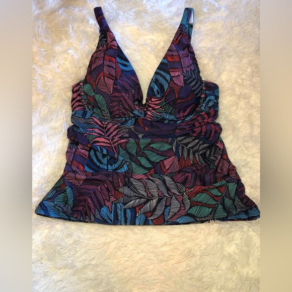VENUS Colorful Leaf Print Tankini Top size 8 - Picture 1 of 11